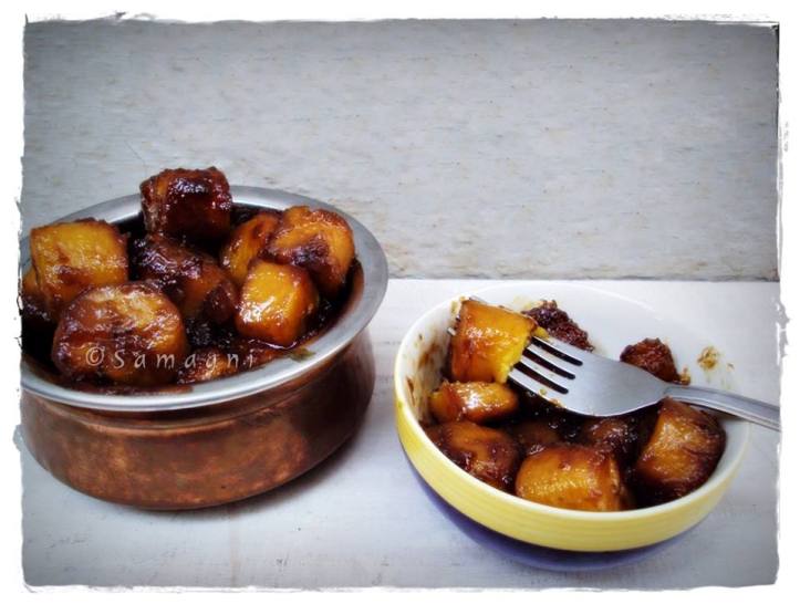 Sweet banana cooked in jaggery