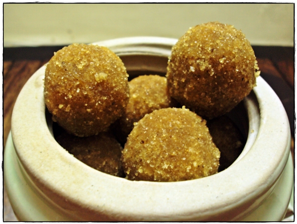 rice laddoo
