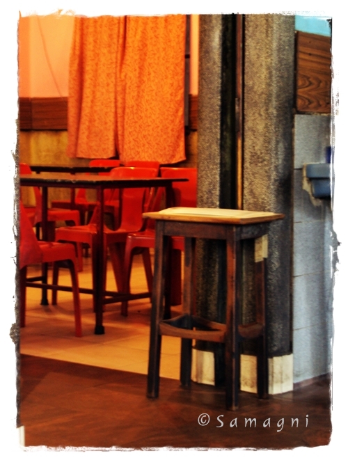 manager's seat at the entrance threshold at the first floor